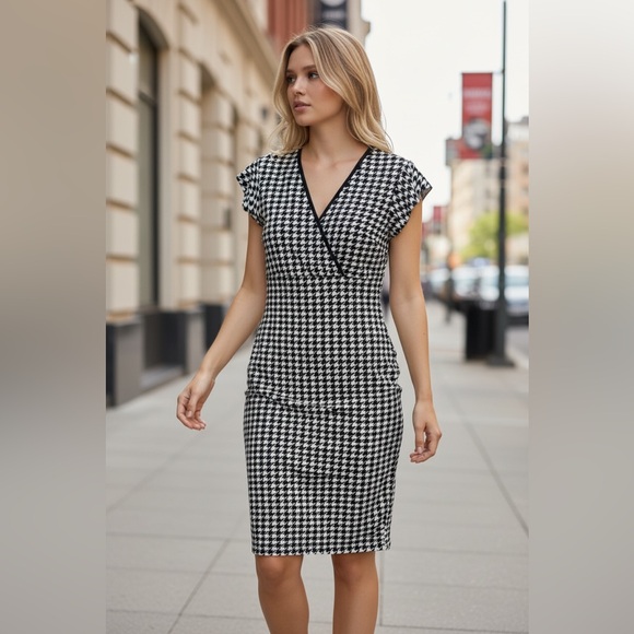 SHEIN Dresses & Skirts - SHEIN Black & White Houndstooth Midi Dress Size M US 6